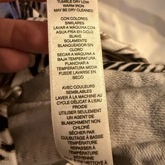 Leopard Print Women's Top - Picture 6 of 6